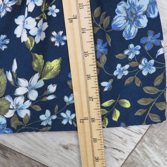 Time and Tru* Women's 3/4 Flared‎ Sleeve Pullover Boat Neck Blouse Size Large - Picture 9 of 9